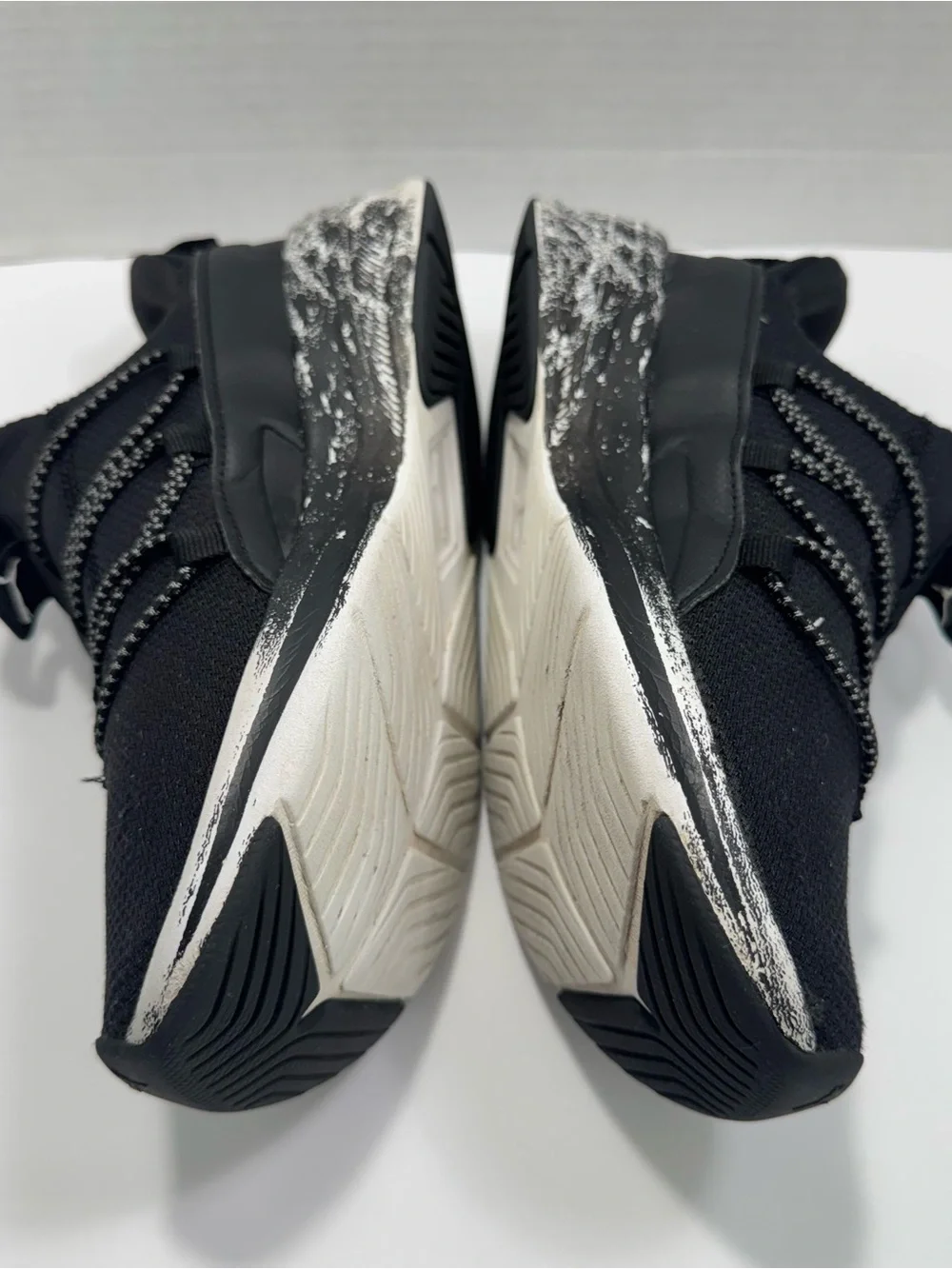 Puma Big Kids One4All BlizzRizz Lightweight Running Shoes, Black/White Size 4